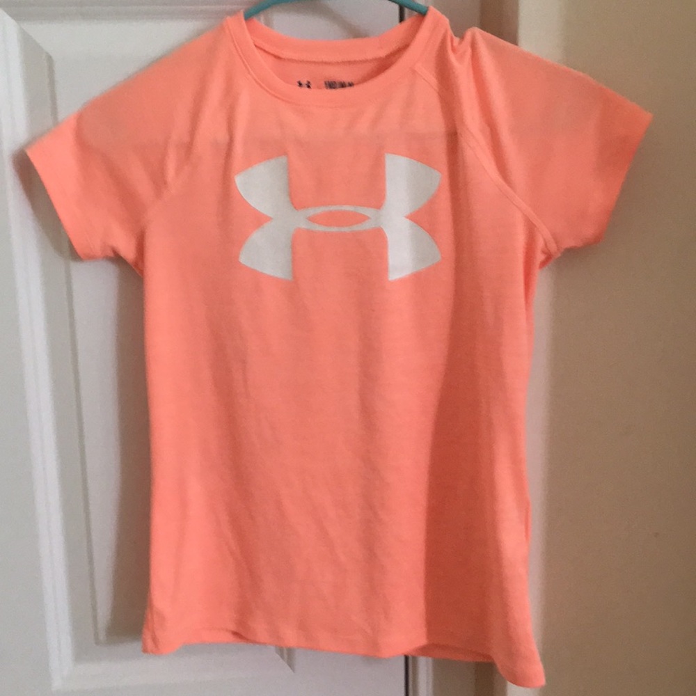Under armour coral girls shirt